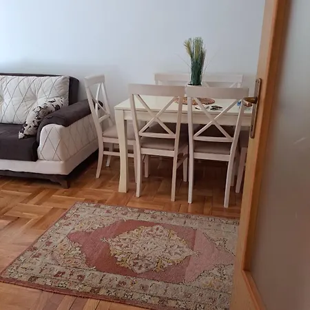 Apartman بودغوريتْسا